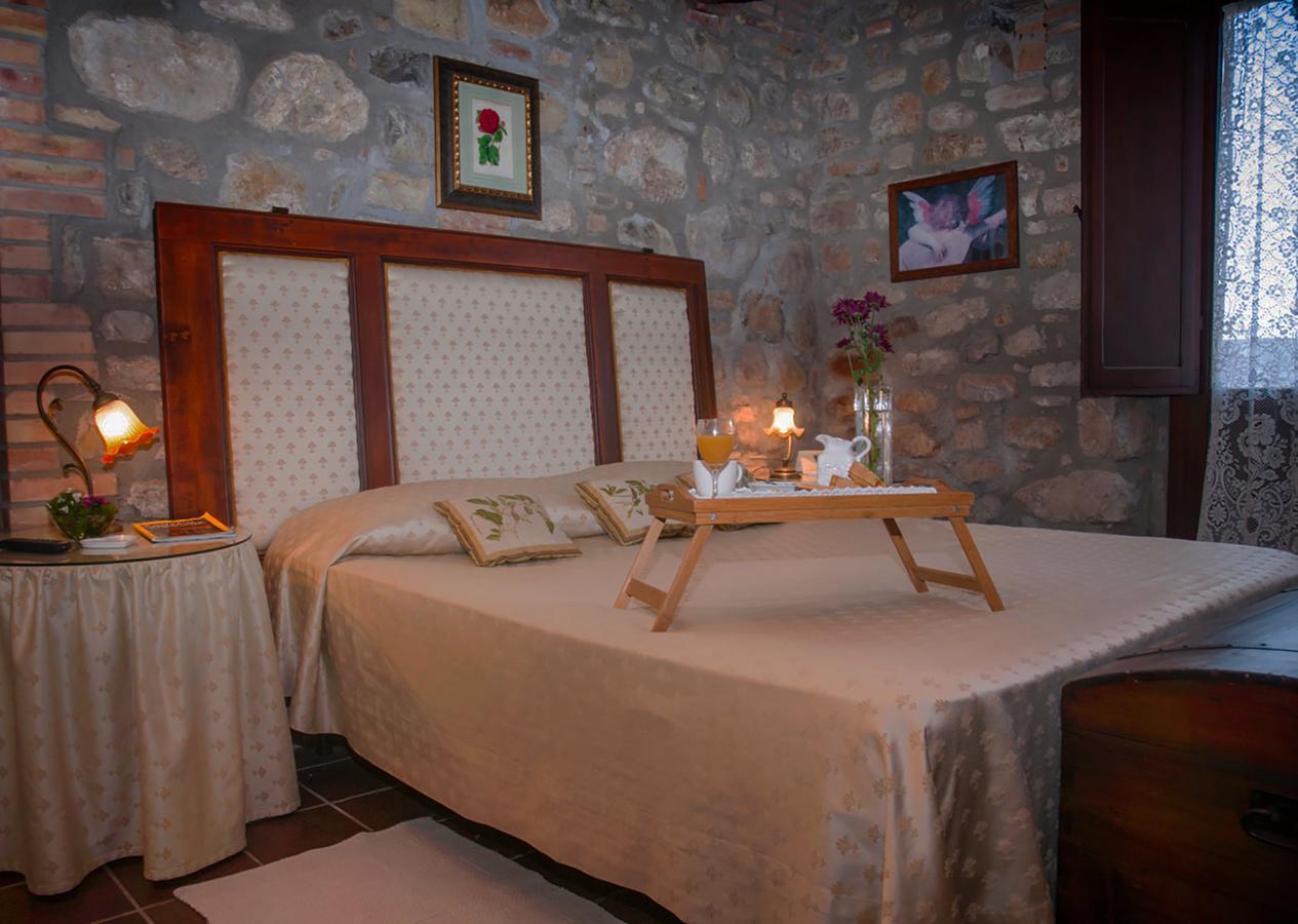 Il Poggiolo Di Parrano Guest House Luaran gambar