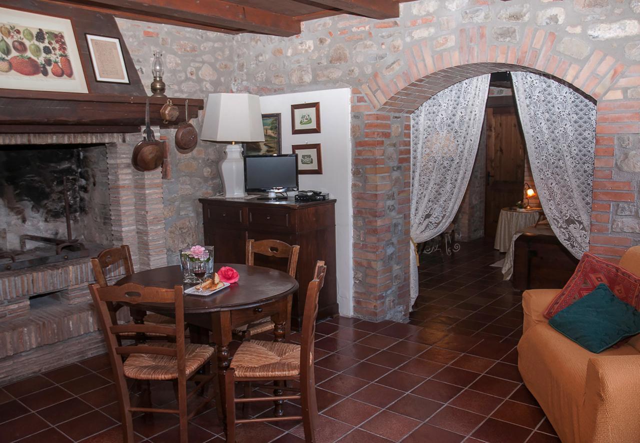 Il Poggiolo Di Parrano Guest House Luaran gambar
