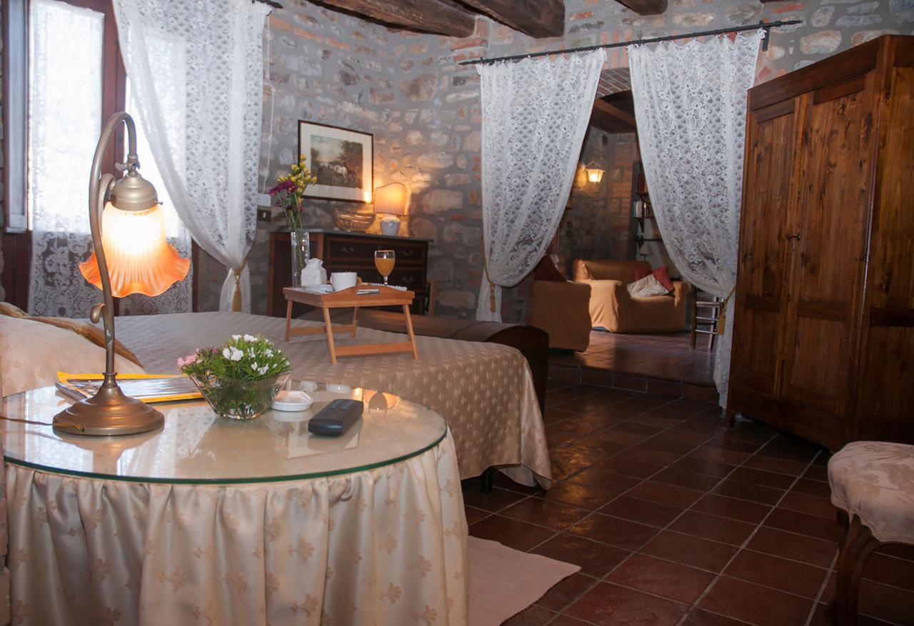 Il Poggiolo Di Parrano Guest House Luaran gambar